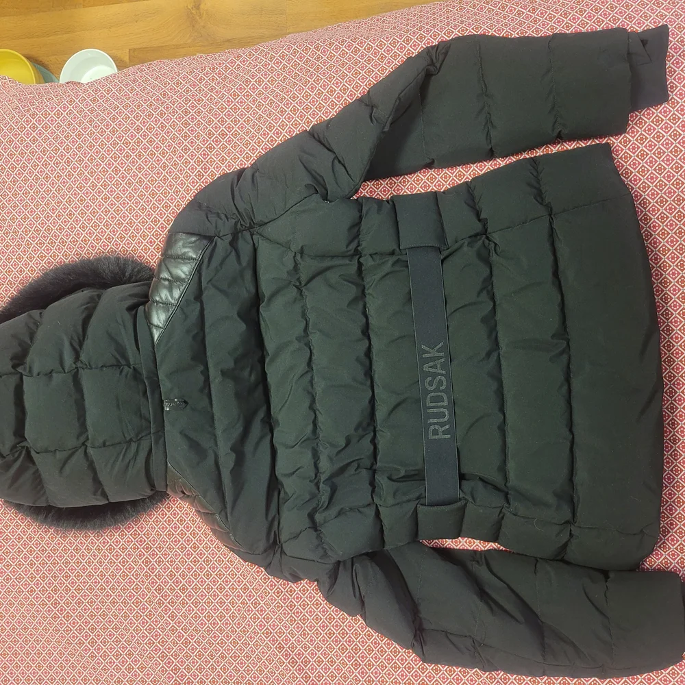 Rudsak Women's Black Ski & Snow Jacket - Picture 2 of 3